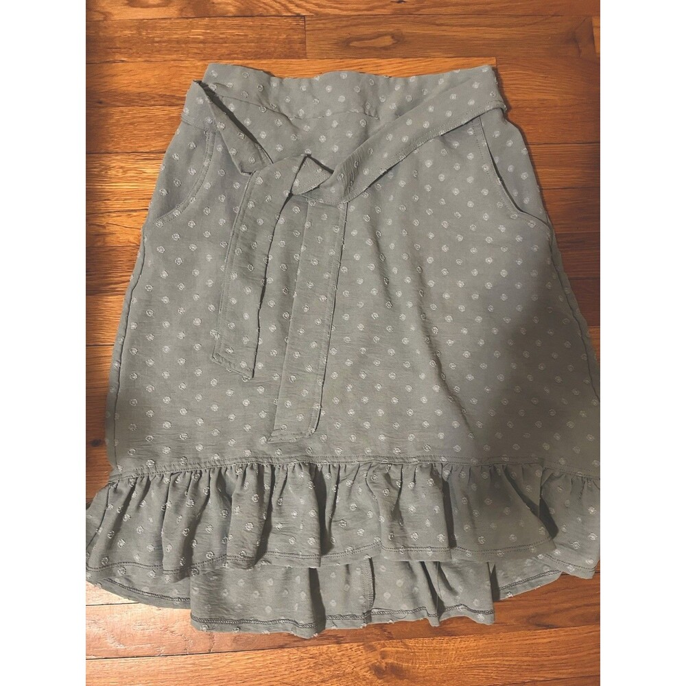 SOTO Women’s light green Polka Dot Mini Skirt Ruffle Hem Elastic Waist Pull On M